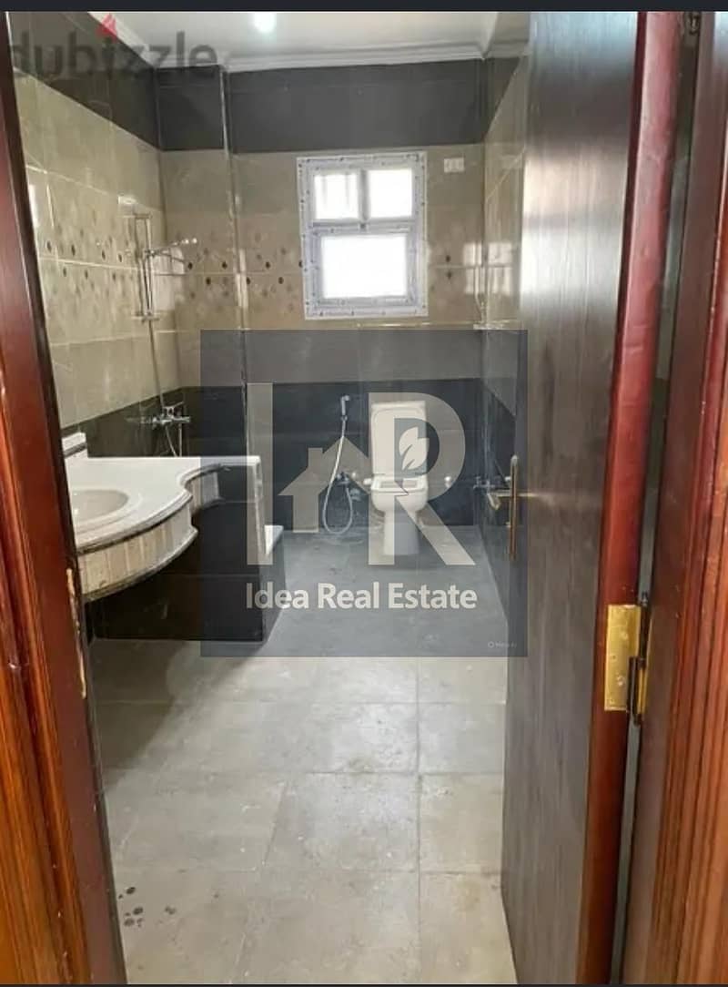 4 WhatsApp Image 2025-11-06 at 2.44. 34 PM (2). jpeg