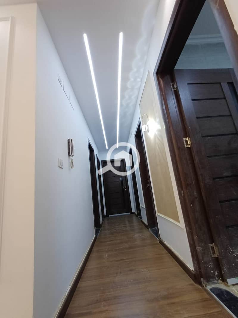 16 WhatsApp Image 2025-11-25 at 13.49. 30_457ed575. jpg