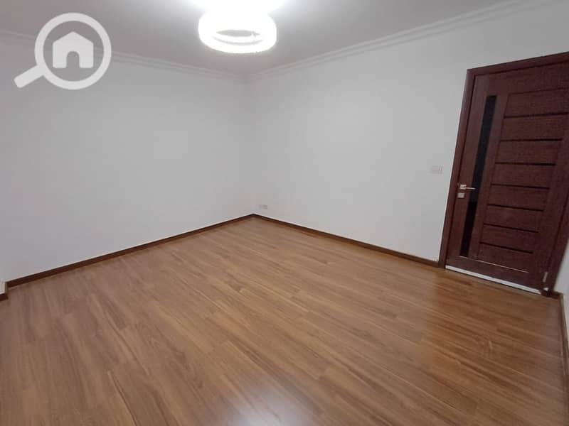 23 WhatsApp Image 2025-11-25 at 13.49. 45_ee8cd4c6. jpg