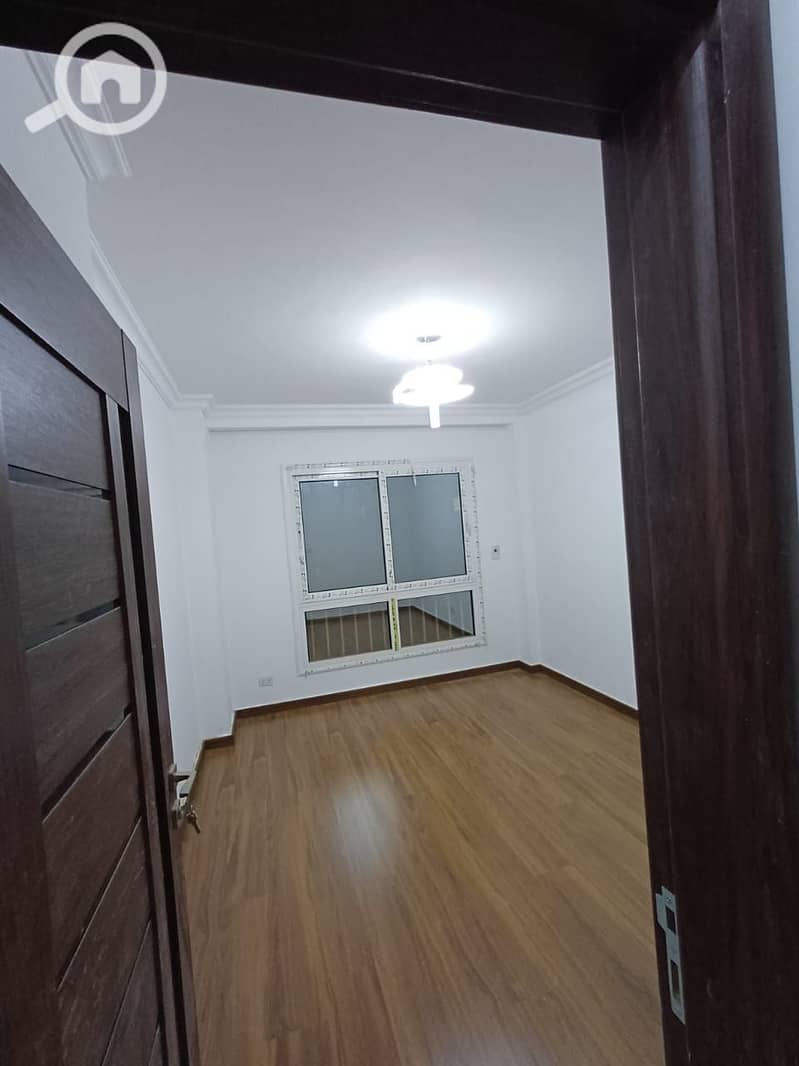 32 WhatsApp Image 2025-11-25 at 13.49. 53_75d277ba. jpg