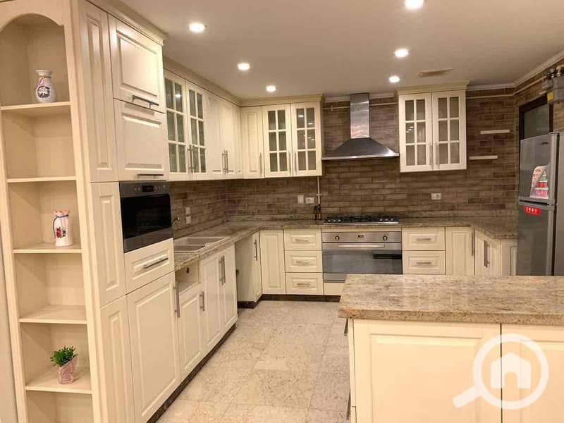 7 e45b2cdc-b0a3-47fc-9a20-ec97b2a3a587. jpg