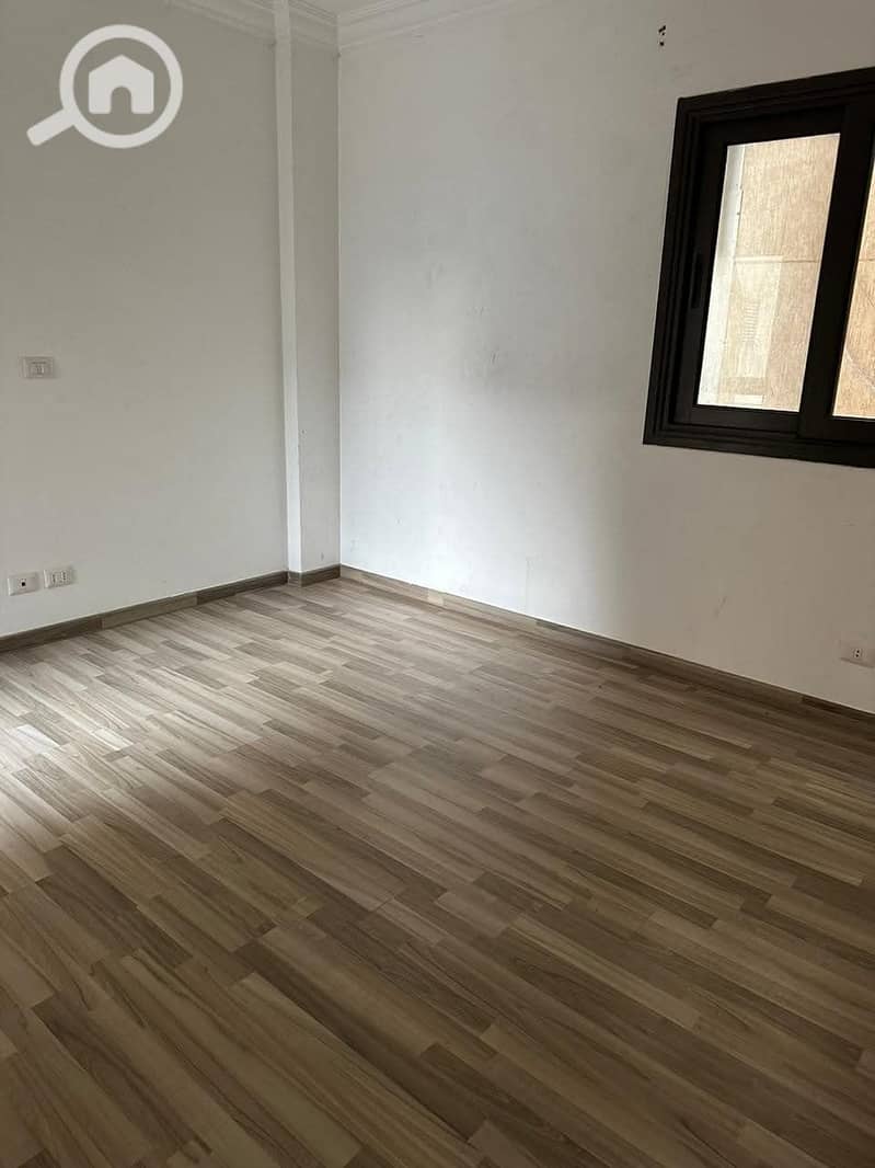 4 FB_IMG_1762768232474. jpg