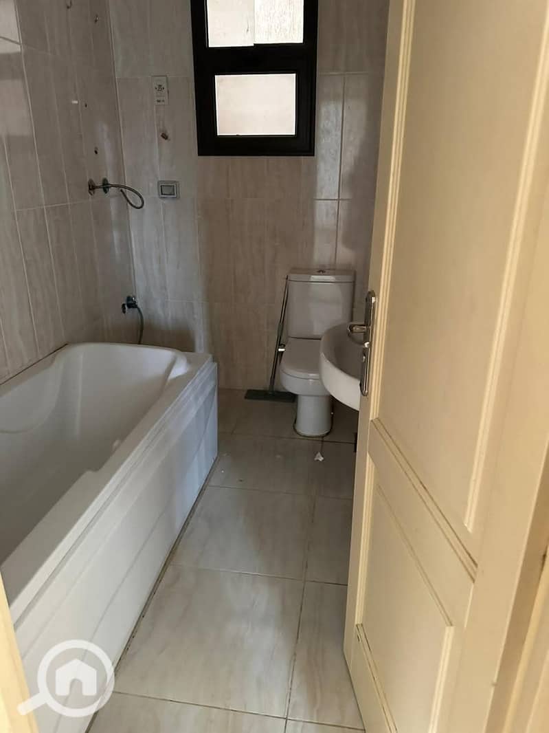 5 FB_IMG_1762768236773. jpg