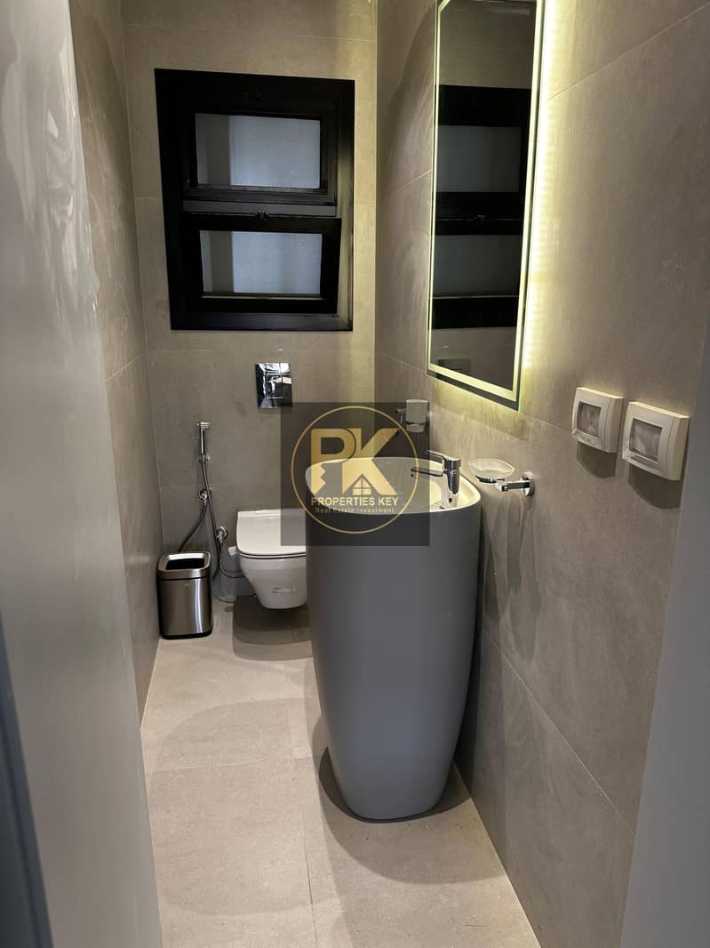 6 803E5FFE-C92E-42AC-9C34-9F5B510D3EC9. jpeg