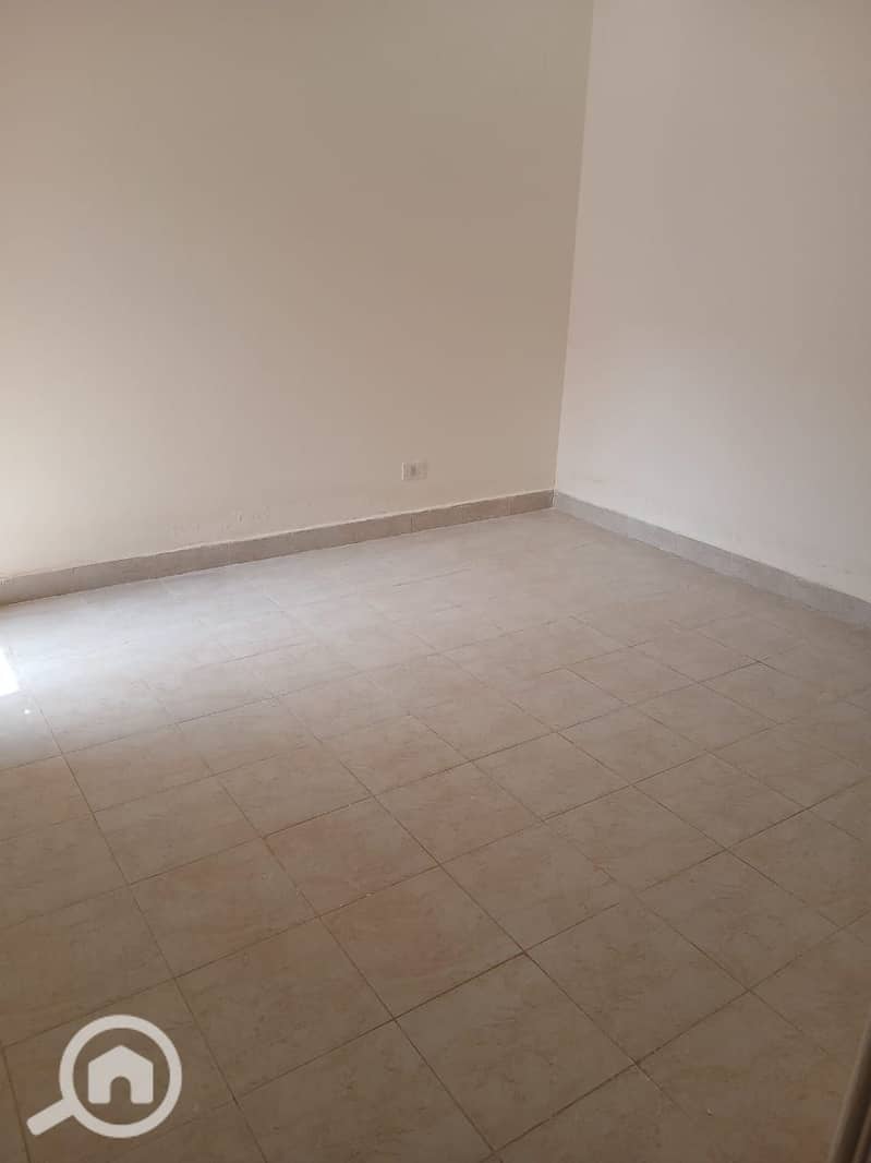 2 WhatsApp Image 2025-11-25 at 14.28. 02_146e73d3. jpg