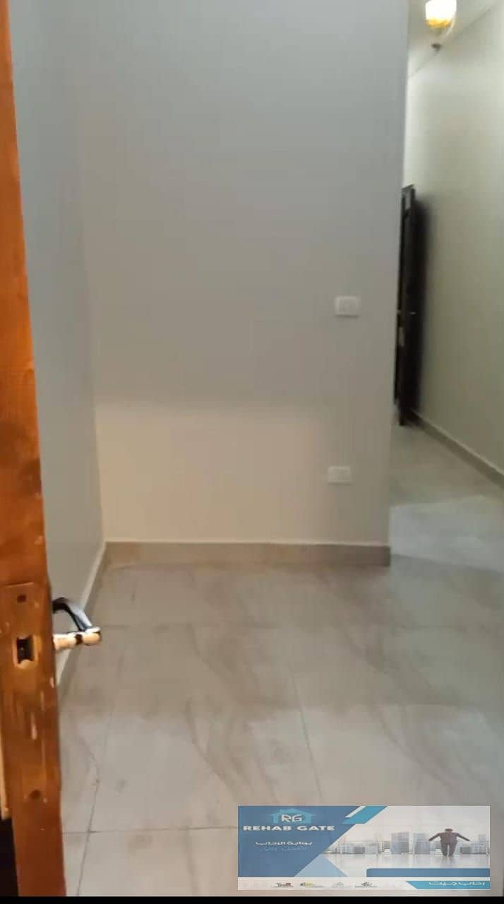 8 5e8ccc2a-eeb4-4169-8b06-19c4f0c3490a. jpg