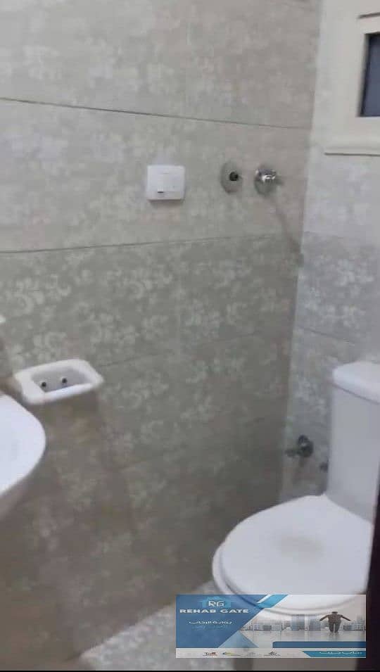 17 3353df8c-f31e-4990-8a30-a291b0d8c193. jpg