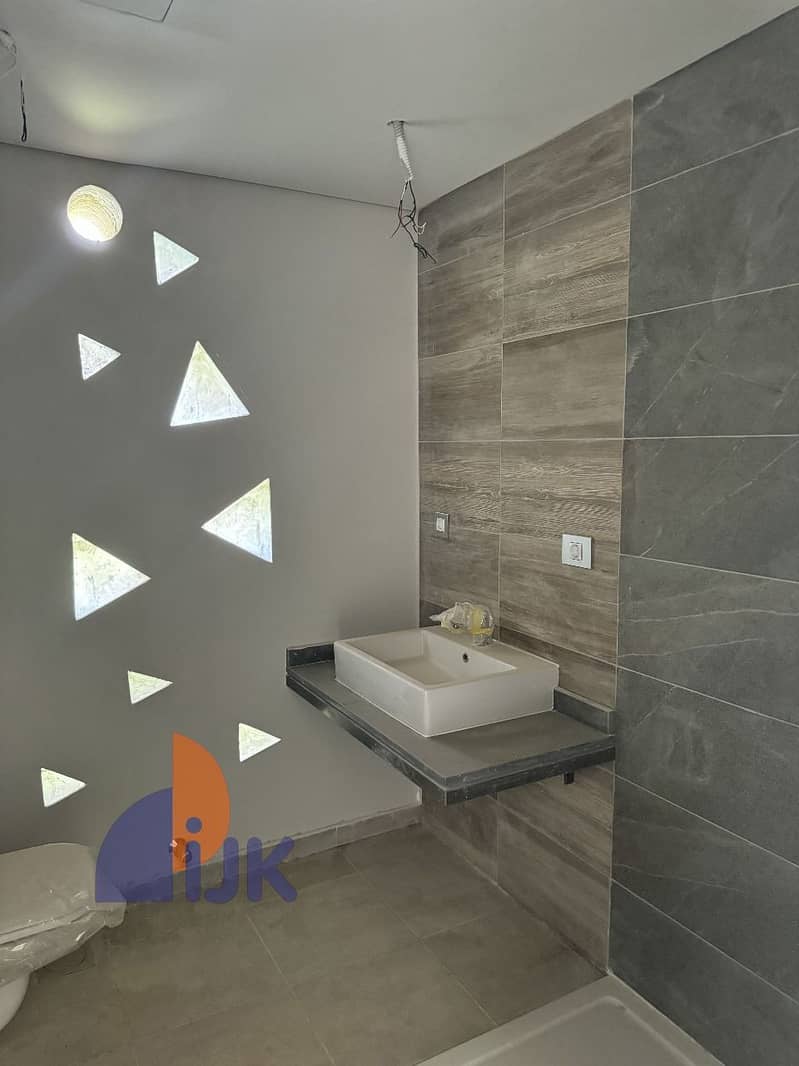 3 IMG-20251125-WA0094. jpg