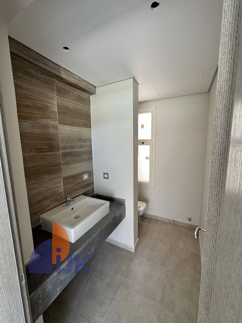 15 IMG-20251125-WA0082. jpg