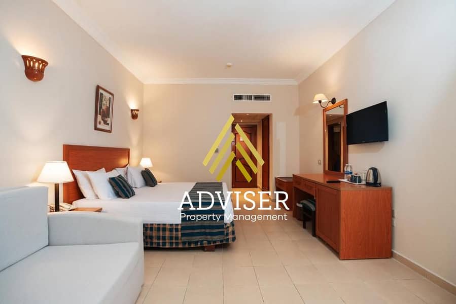 8 699594011 (1). jpg