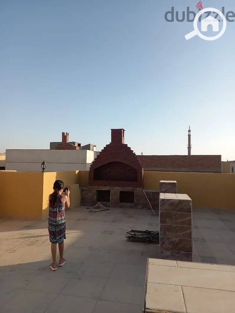 9 127850078-800x600. jpeg