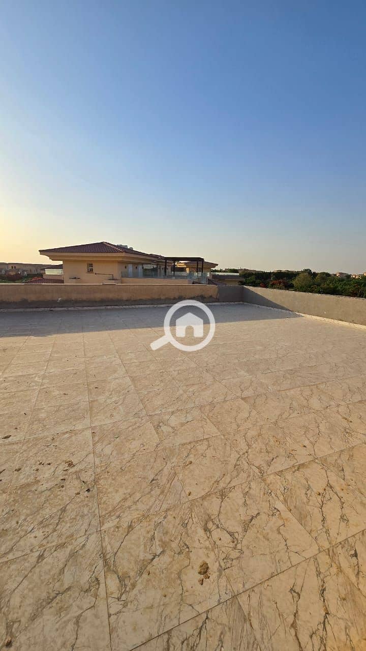 13 40c4b827-c80c-45bc-affa-427b1fba8220. jpg