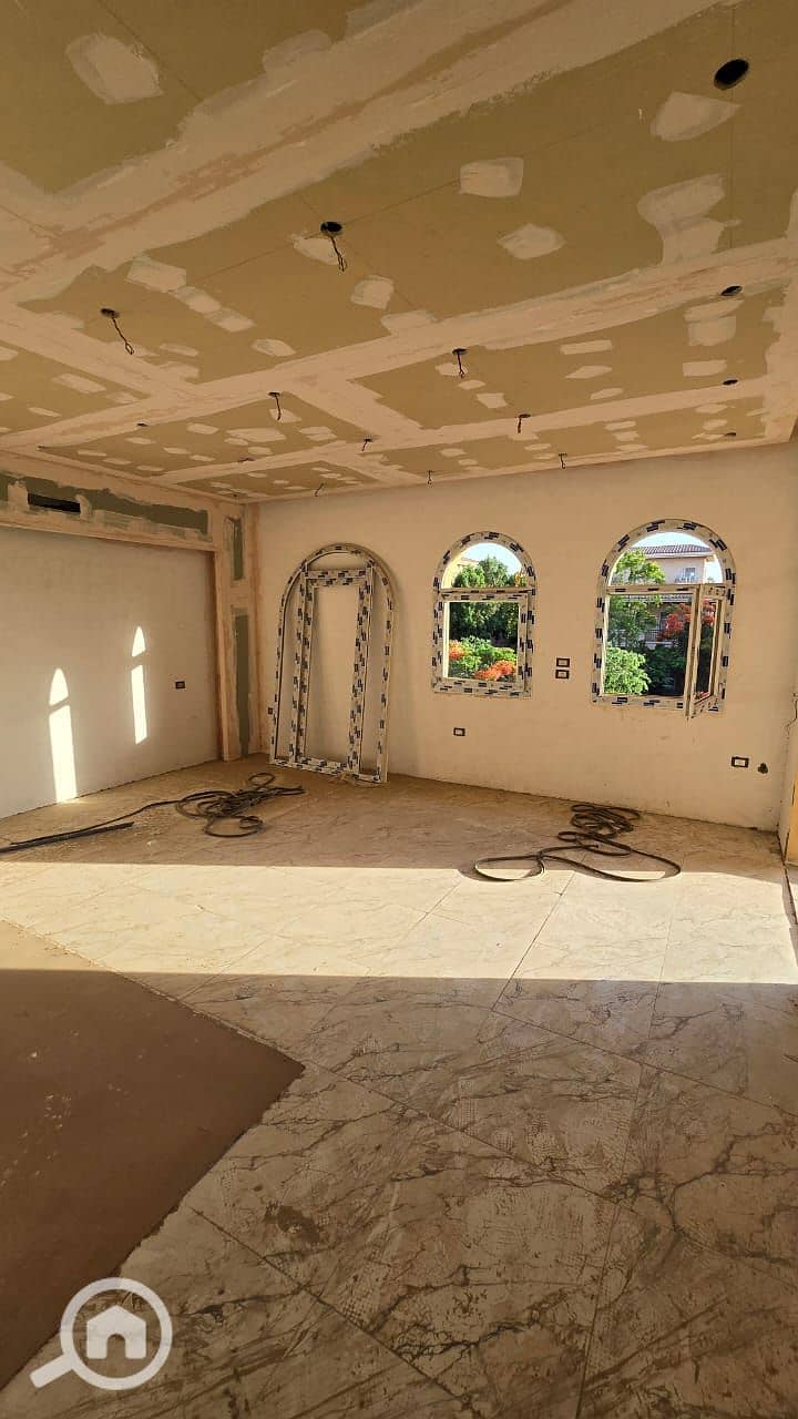 27 a6bca48a-78b4-4bd0-a987-e749d4858eb2. jpg