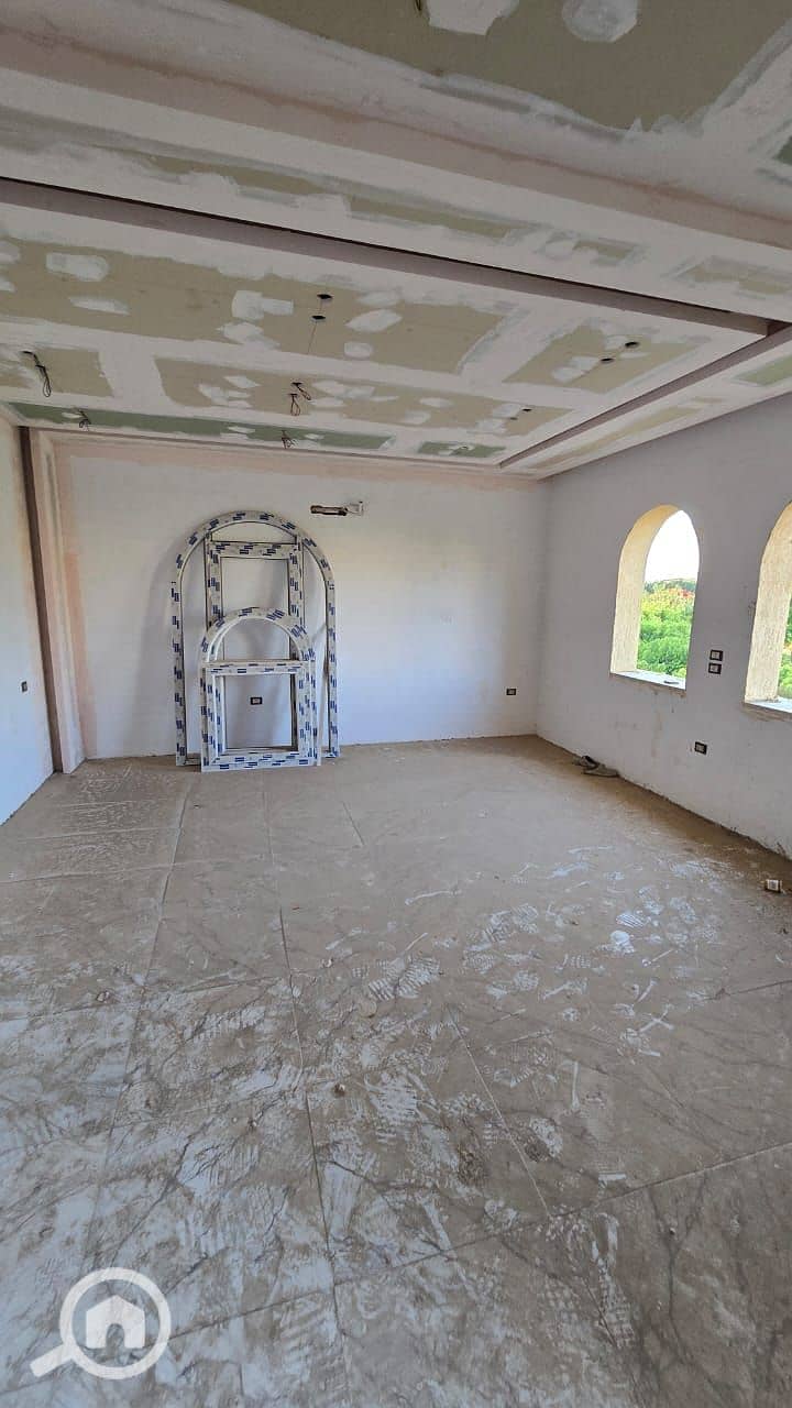 31 b640f495-b1d3-404a-8afb-f5e841fe430a. jpg