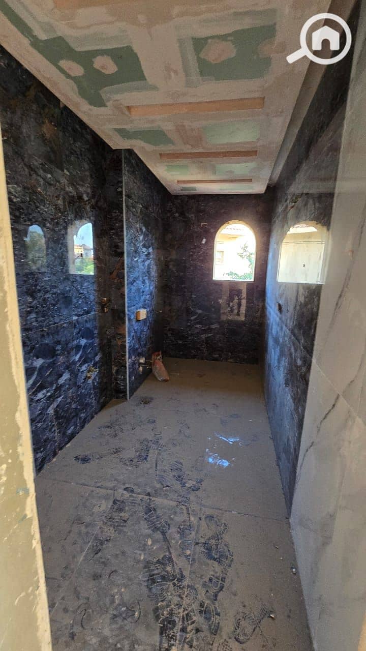 38 d3b15508-2652-442d-8d69-c200b072ddb5. jpg