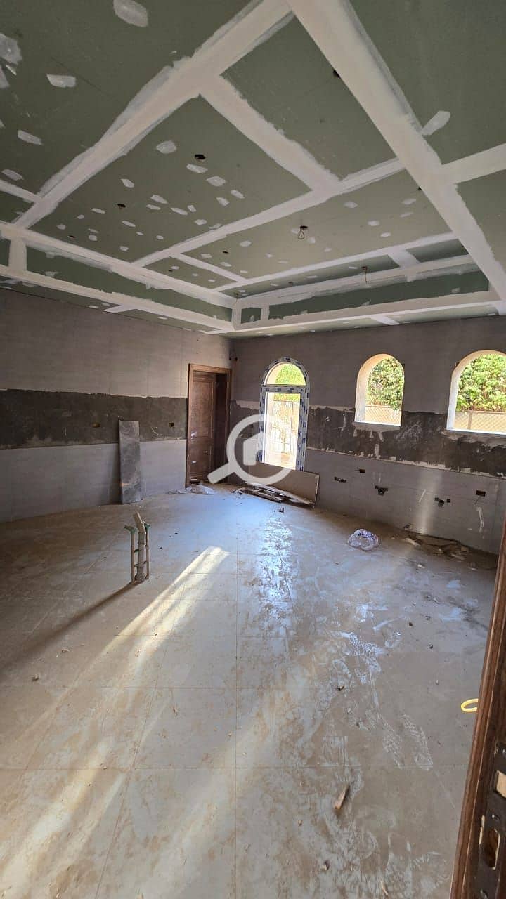 40 deabe9f4-05ae-448c-80e1-71abb8bdd8c2. jpg