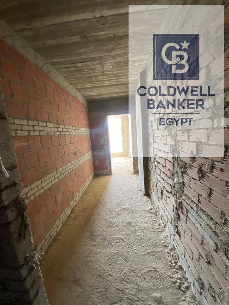 28 fe23fd8d-688e-4681-a05e-e5e3c9c10cbd. jpeg