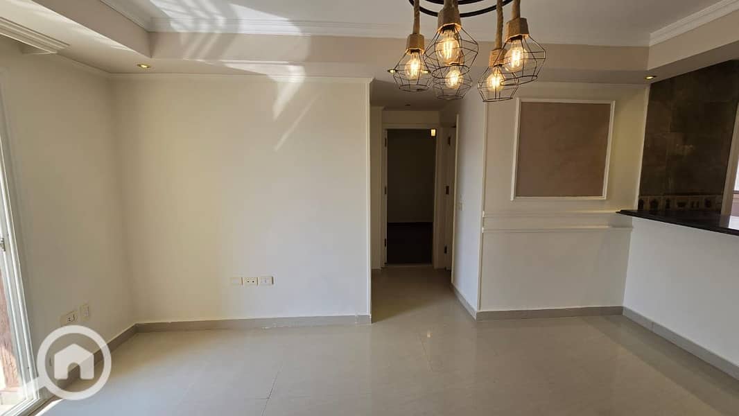 10 WhatsApp Image 2025-11-25 at 13.57. 39_b8e2d1d5. jpg