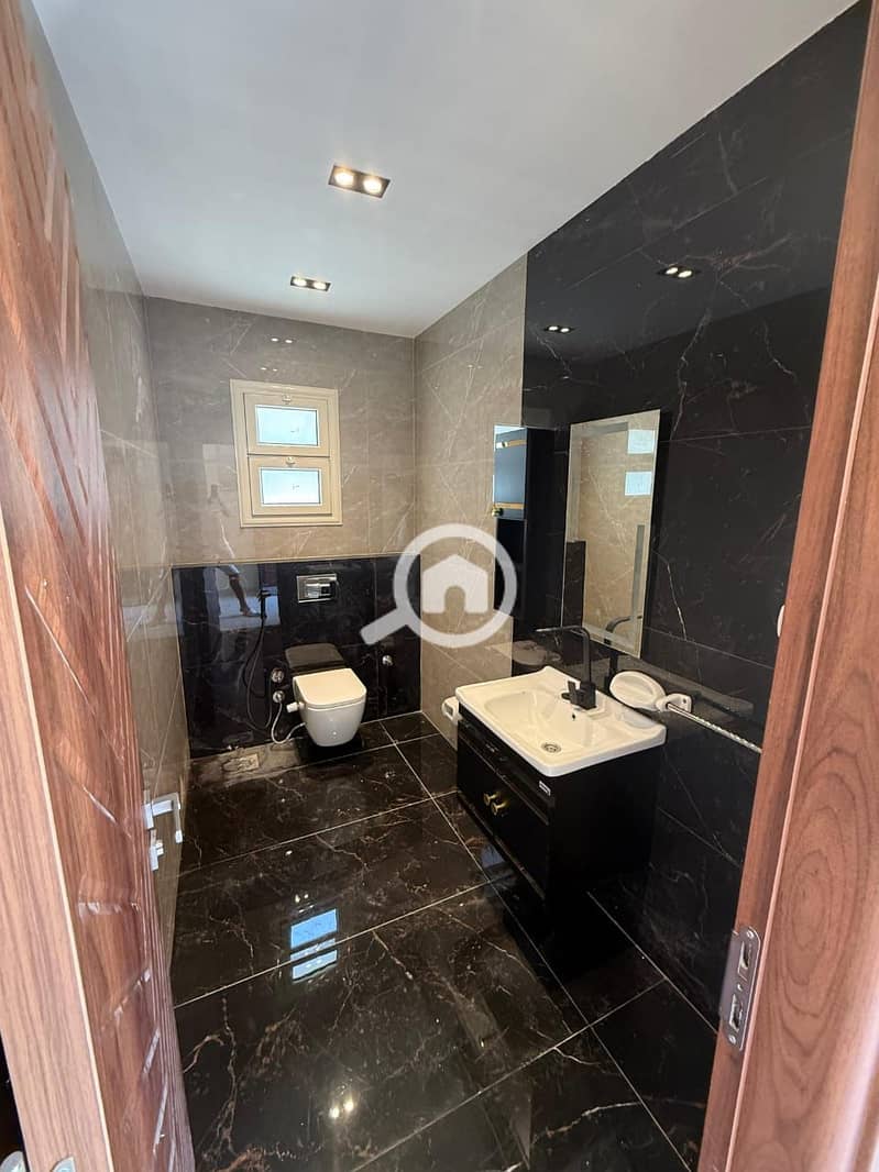 6 02e2f597-81c3-4a4f-b1f7-139aef568c99. jpeg