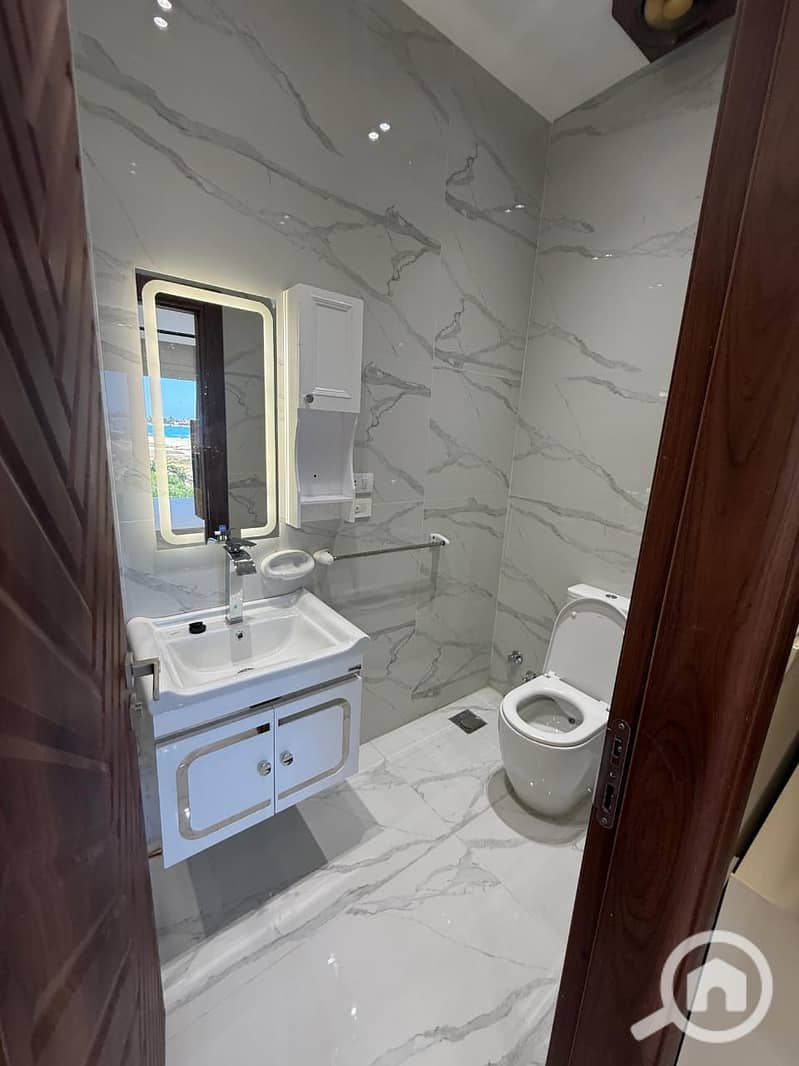 17 83caa873-a9b8-4fd9-b007-8fab8dd084b5. jpeg