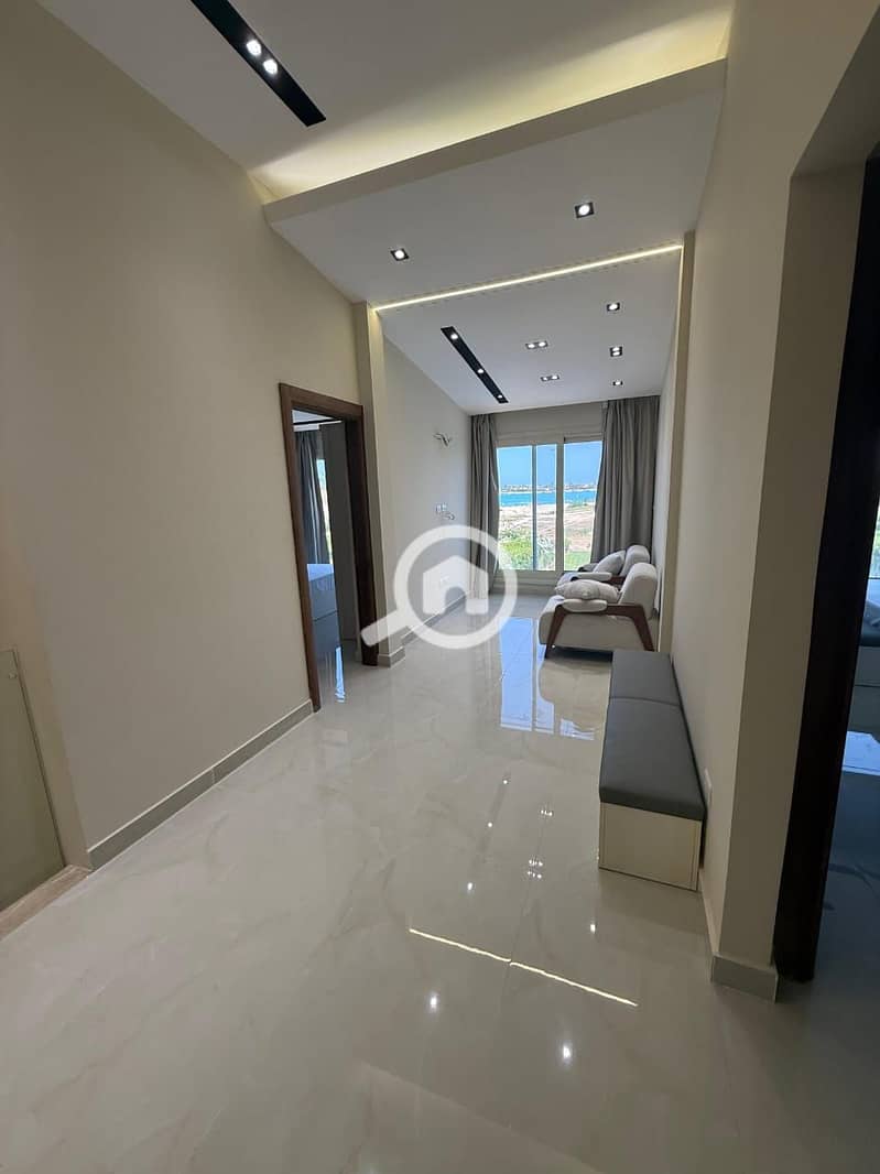 23 2367c005-85b7-4834-a567-bf31e55d21ee. jpeg