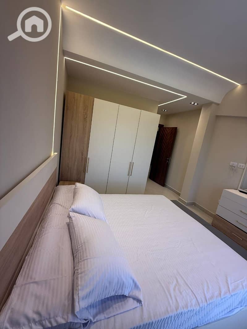 25 9676a0ee-c5fa-45a3-a64b-e010e8c08b6b (1). jpeg