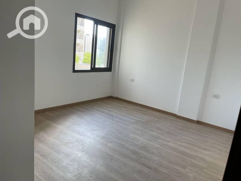 10 WhatsApp Image 2025-11-09 at 13.23. 20. jpeg