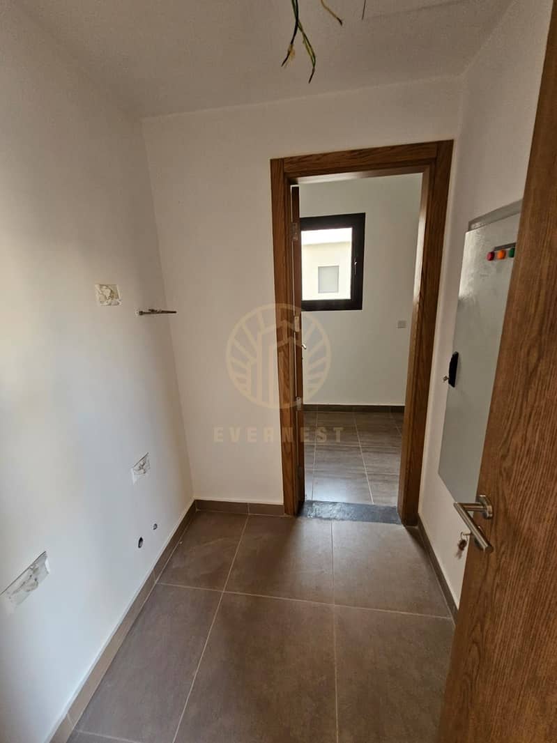 5 WhatsApp Image 2025-11-25 at 2.32. 36 PM. jpeg