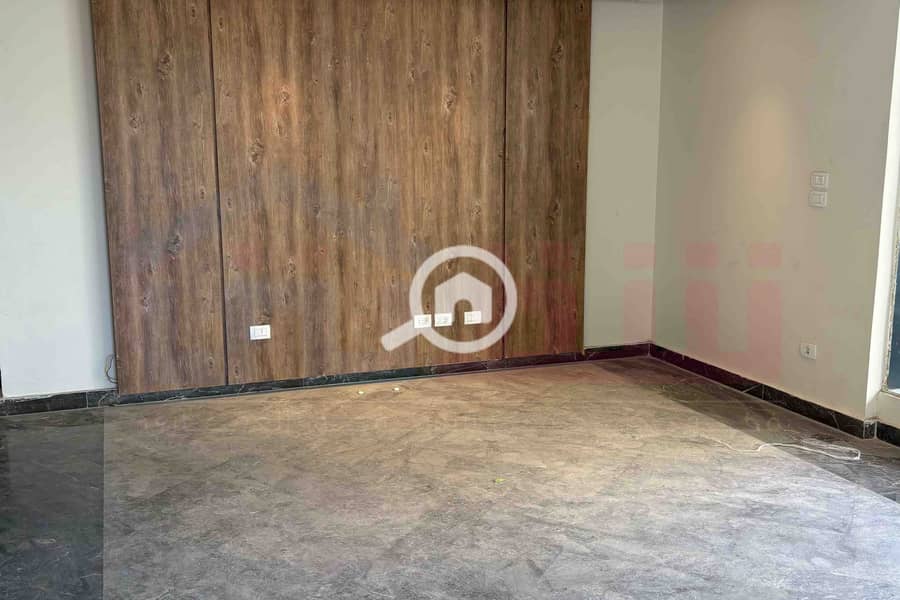 4 WhatsApp Image 2025-11-15 at 2.21. 29 PM. jpg