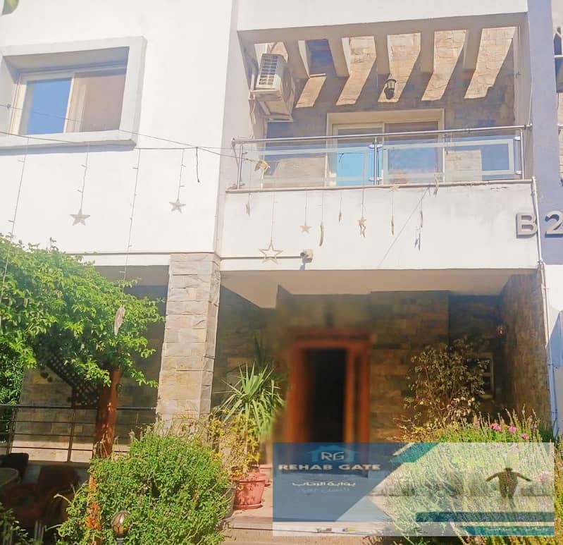 2 aef6c85c-f0fa-4db9-8558-939cb0911aa8. jpg