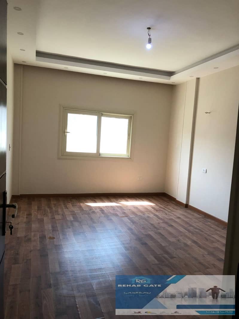 12 c2e8c5af-52ec-4eba-a500-4073c0f68202. jpg