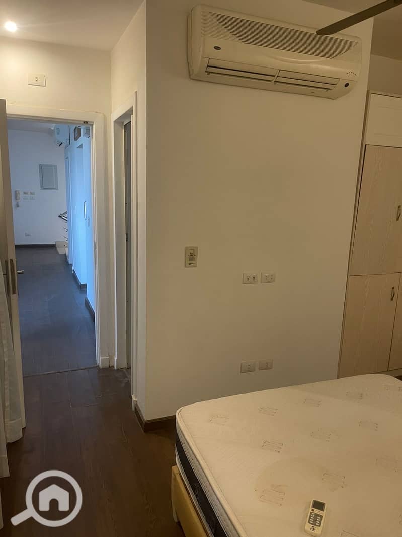 7 E33406CF-7C94-463E-A8E0-4B0A5A3DFB7C. jpeg