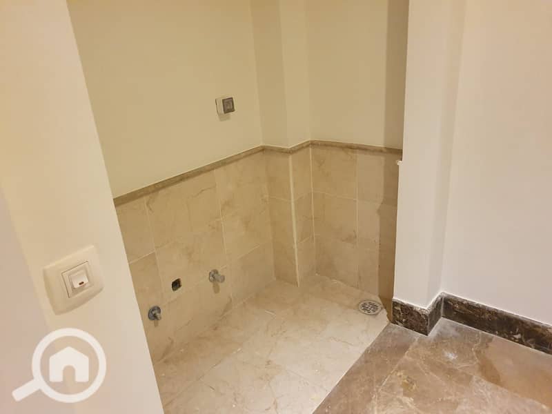 7 WhatsApp Image 2025-11-10 at 12.38. 12 PM (3). jpeg