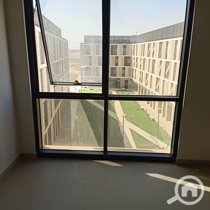 6 0f9e6bb6-c3f5-4d89-ba7e-c8d40dab5ccf. jpeg