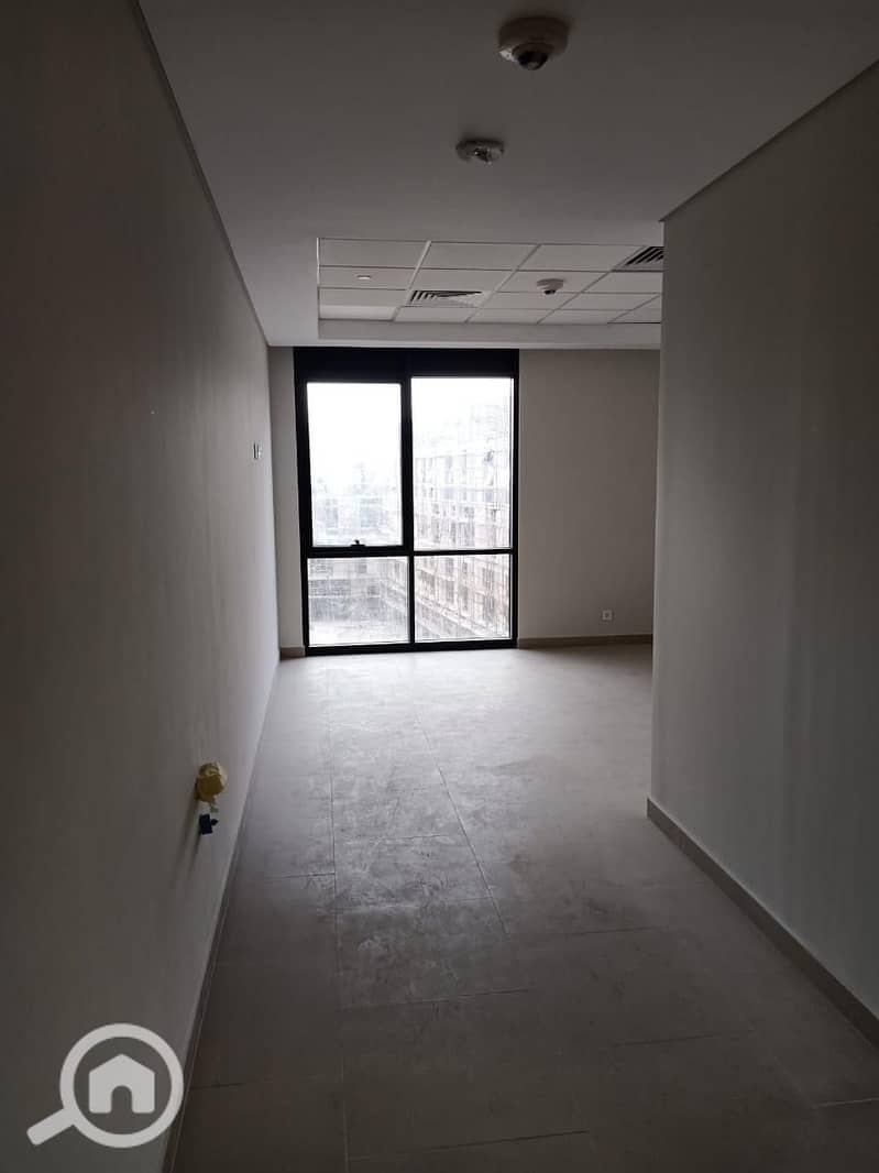 11 27303a65-ba15-4e67-818e-6f1217238c79. jpeg