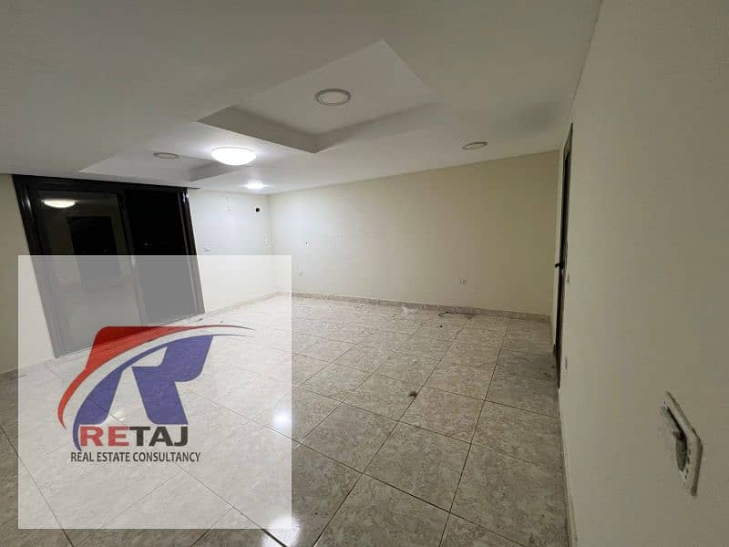 9 eef52bfb-ab10-4002-b4f9-5d166fb2100d. jpg