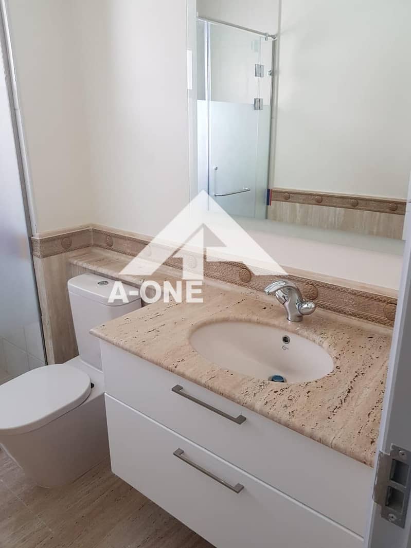 8 2abd4eb7-6b0d-4841-864d-d45bff33b1ad. jpg