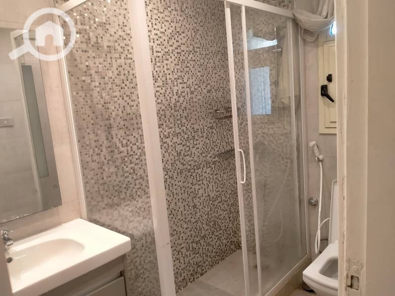 4 56d39a33-9b3b-4273-85ba-b9b2b69c501e. jpeg