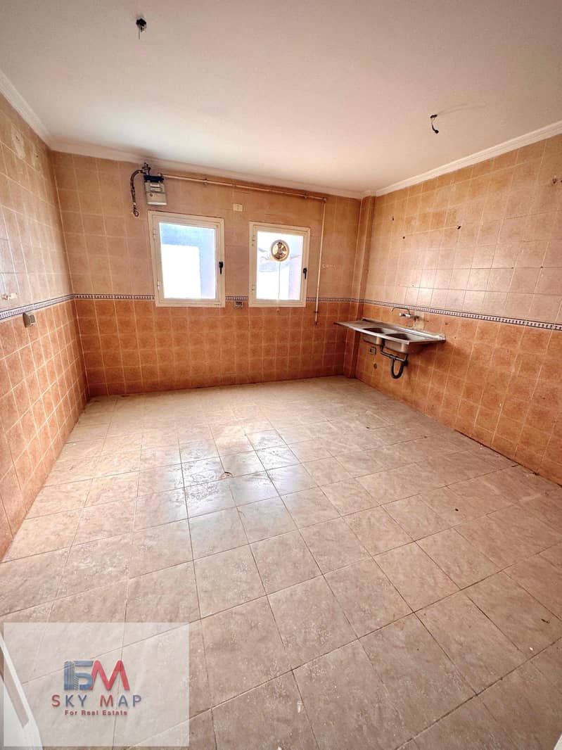 9 6175faf3-d665-4e04-a1e3-2e7a4bf18df3. jpg