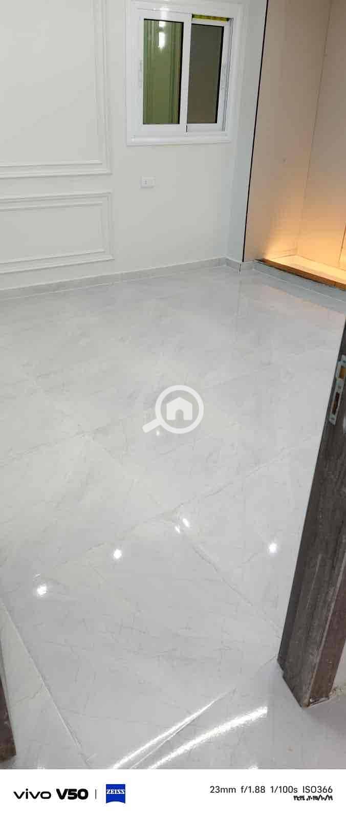 20 d0af32c6-ac47-4a83-b8ba-9656e810dd3c. jpg