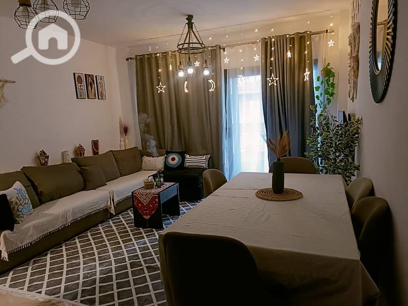 7 4349504d-d6ea-4fe9-b2c0-b3b28795ffbf. jpg