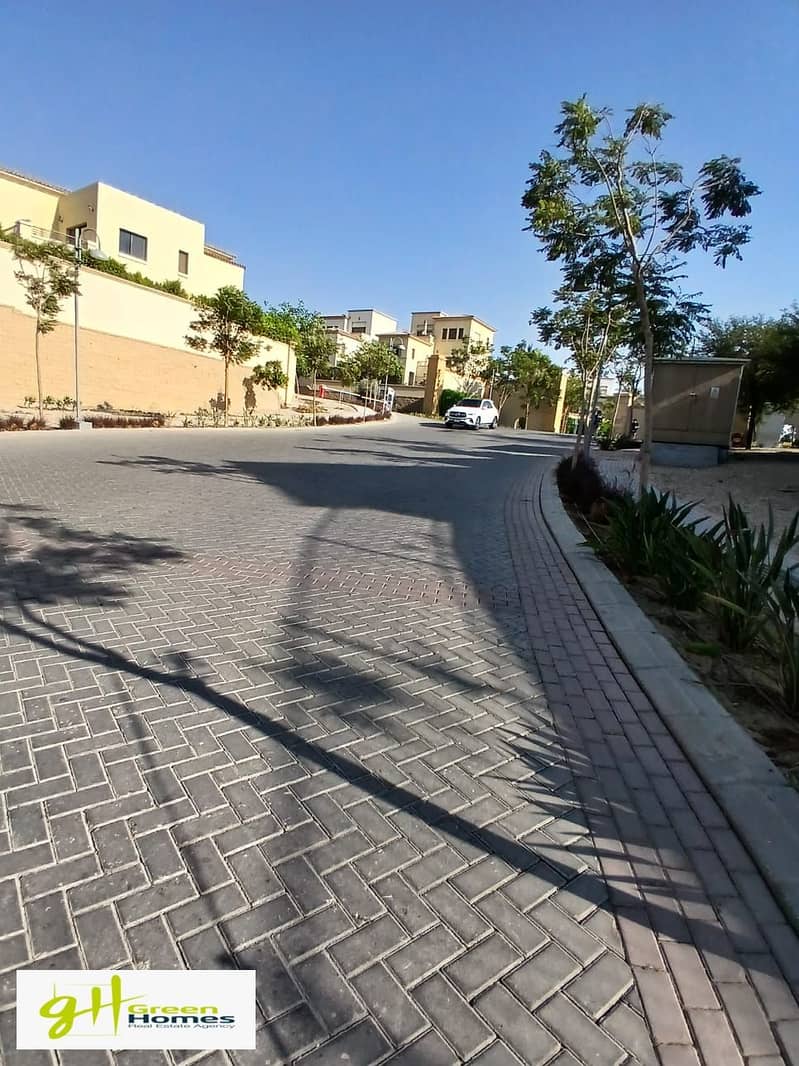 10 WhatsApp Image 2025-10-27 at 1.12. 18 PM (2). jpeg