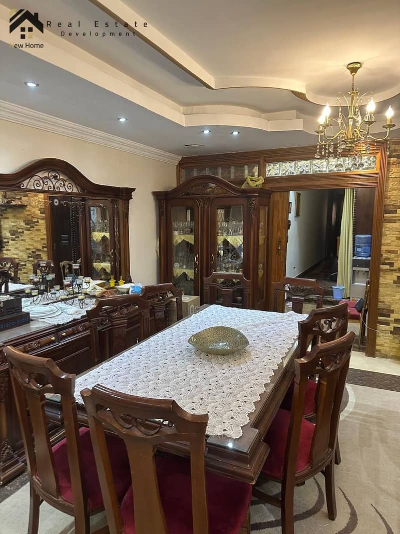 10 WhatsApp Image 2025-11-25 at 13.44. 01_eb0bf1a7. jpg