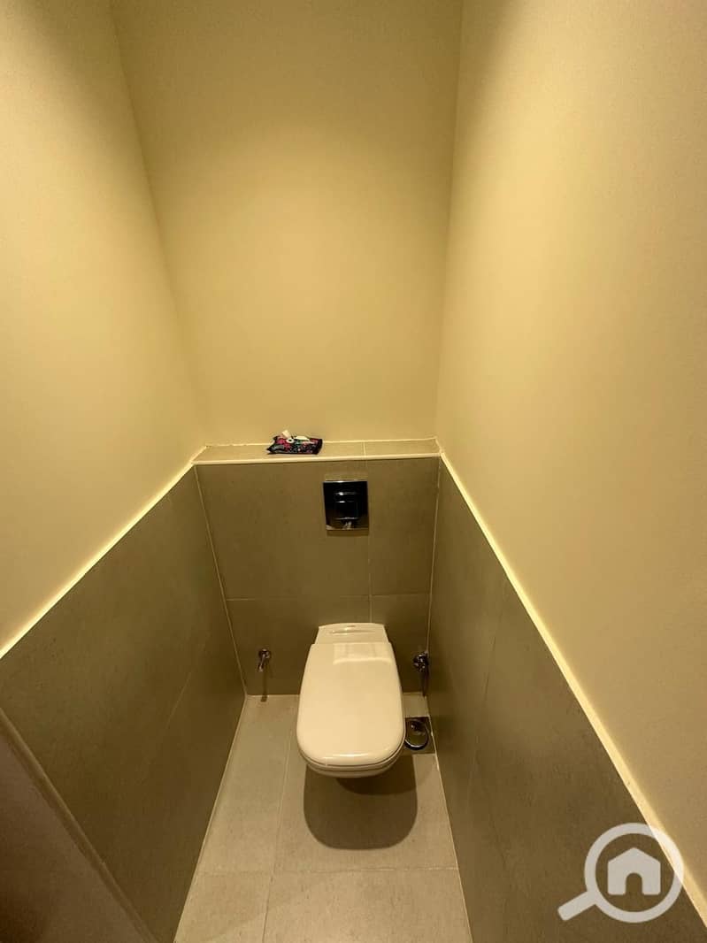 4 c27af512-d8a9-4814-8740-da3620d6f2fc. jpeg