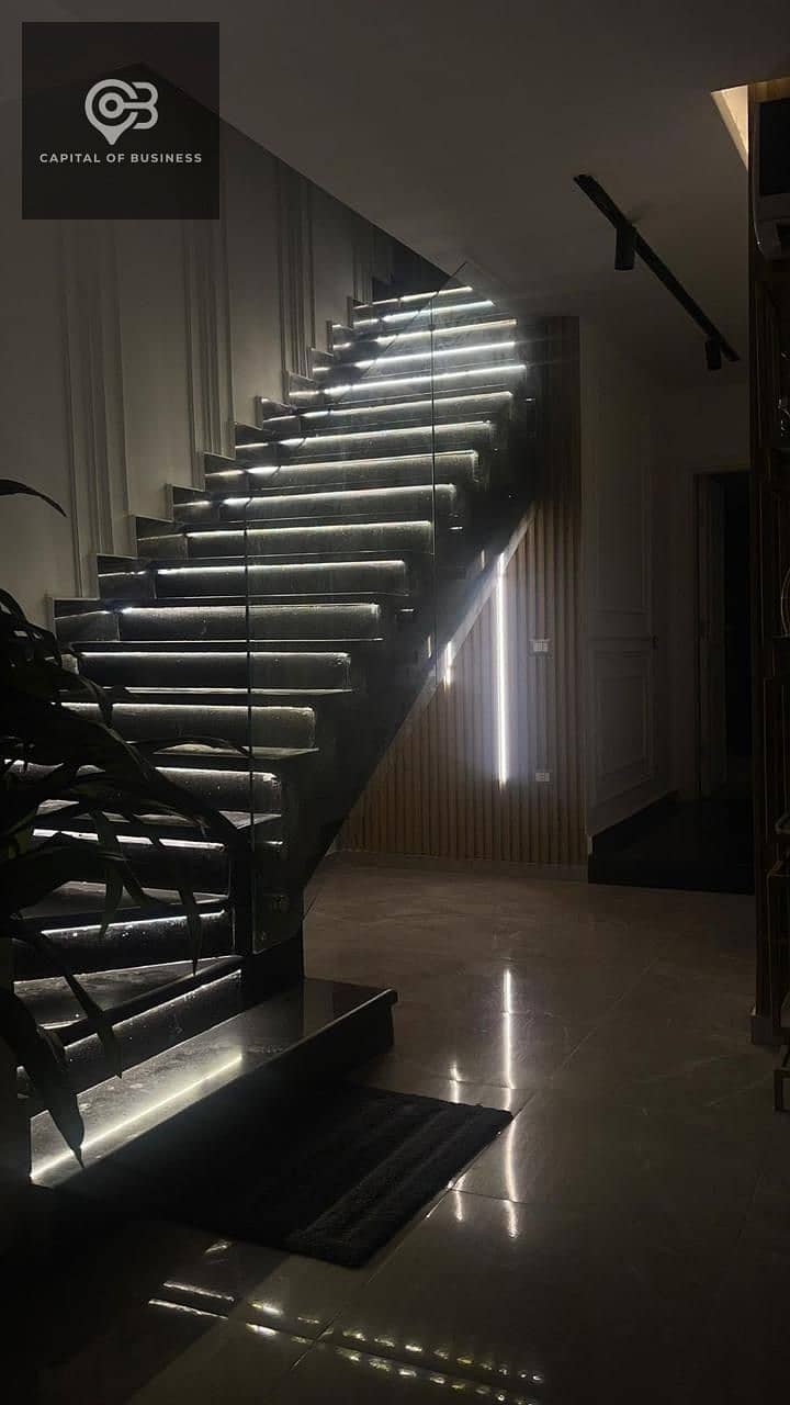 12 ad325f7d-3c0d-4ed9-ae5d-d60de72112a3. jpg