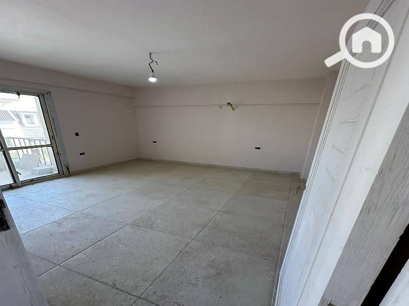 7 WhatsApp Image 2025-11-25 at 4.09. 21 AM. jpg