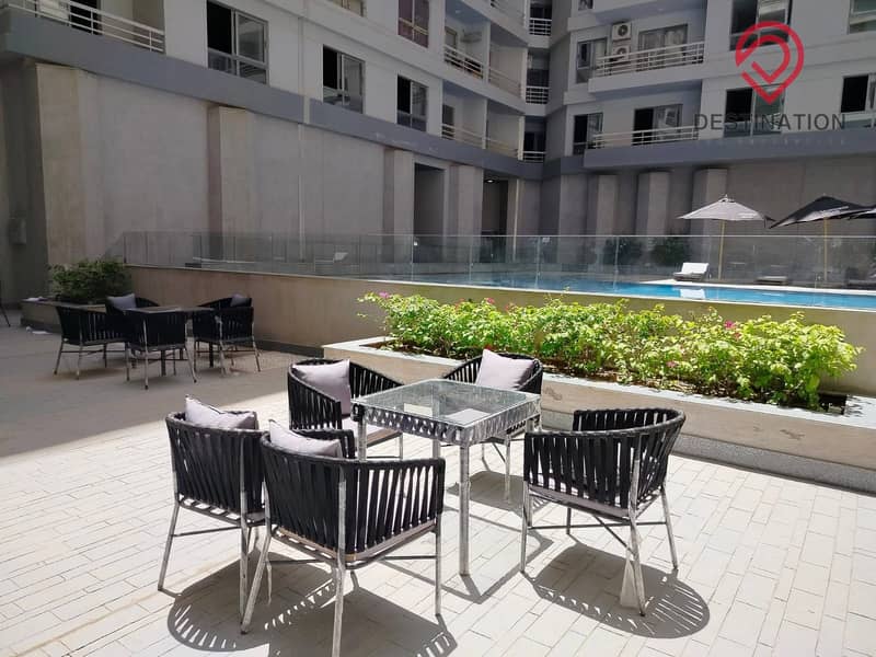 11 ea838537-0c44-4f12-8043-32bc3351d1ff. jpg