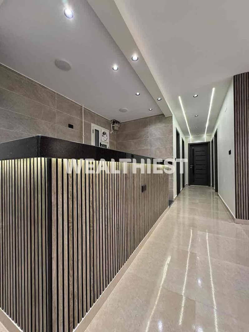 12 30623f0d-e4c5-4a5e-bfc2-7d56a4b99155. jpg