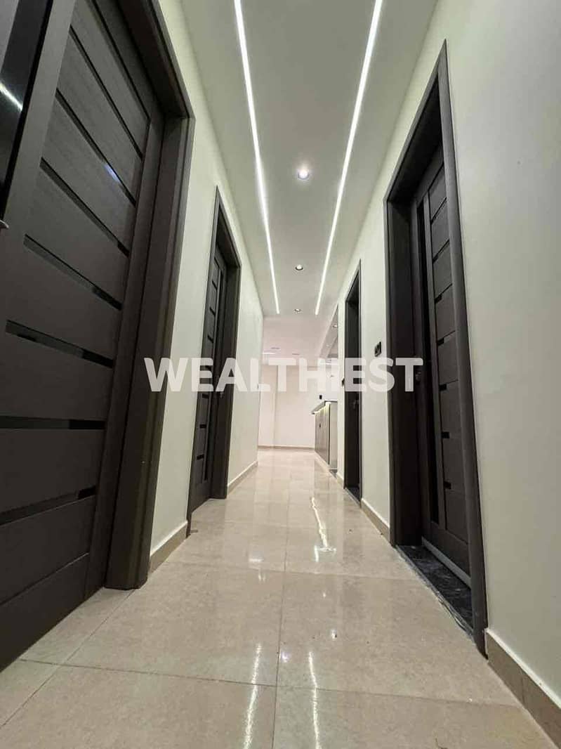 30 69902857-2944-4737-ab56-871d96c82a28. jpg