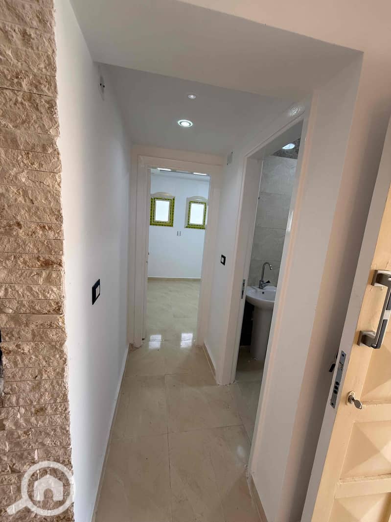 5 ee4ad230-7d29-45da-a8ef-b9fb164693ec. jpg